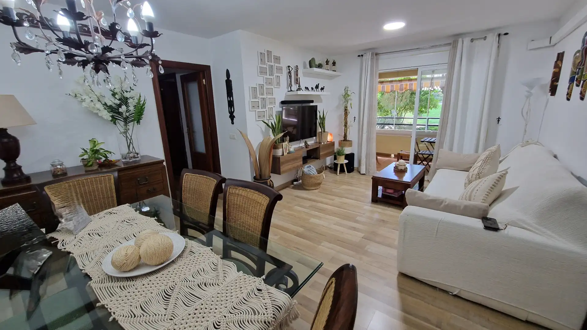 Wohnzimmer von Wohnungen zum Verkauf in Estepona mit Terrasse und Abstellraum