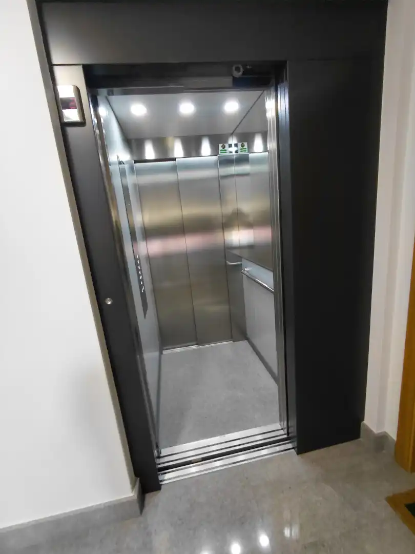 Wohnung zum Verkauf in Oleiros mit Heizung, Privatgarten und Parkett