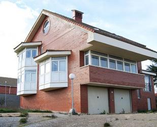 Außenansicht von Haus oder Chalet zum verkauf in Amusco