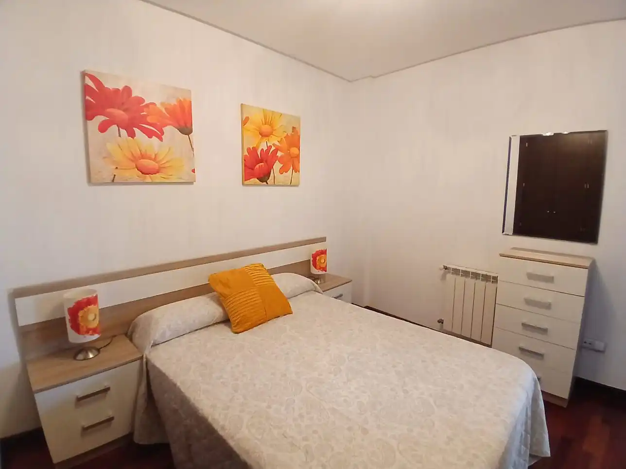 Schlafzimmer von Wohnungen zur Miete in Valdepeñas mit Klimaanlage, Heizung und Parkett