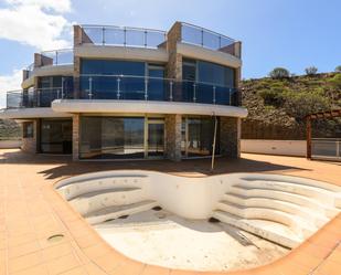 Swimming pool of House or chalet for sale in Mogán  with Air Conditioner, Private garden and Parquet flooring