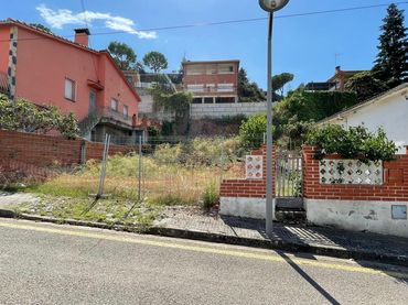 Terreno residencial en venta en Carrer Verge del Pilar