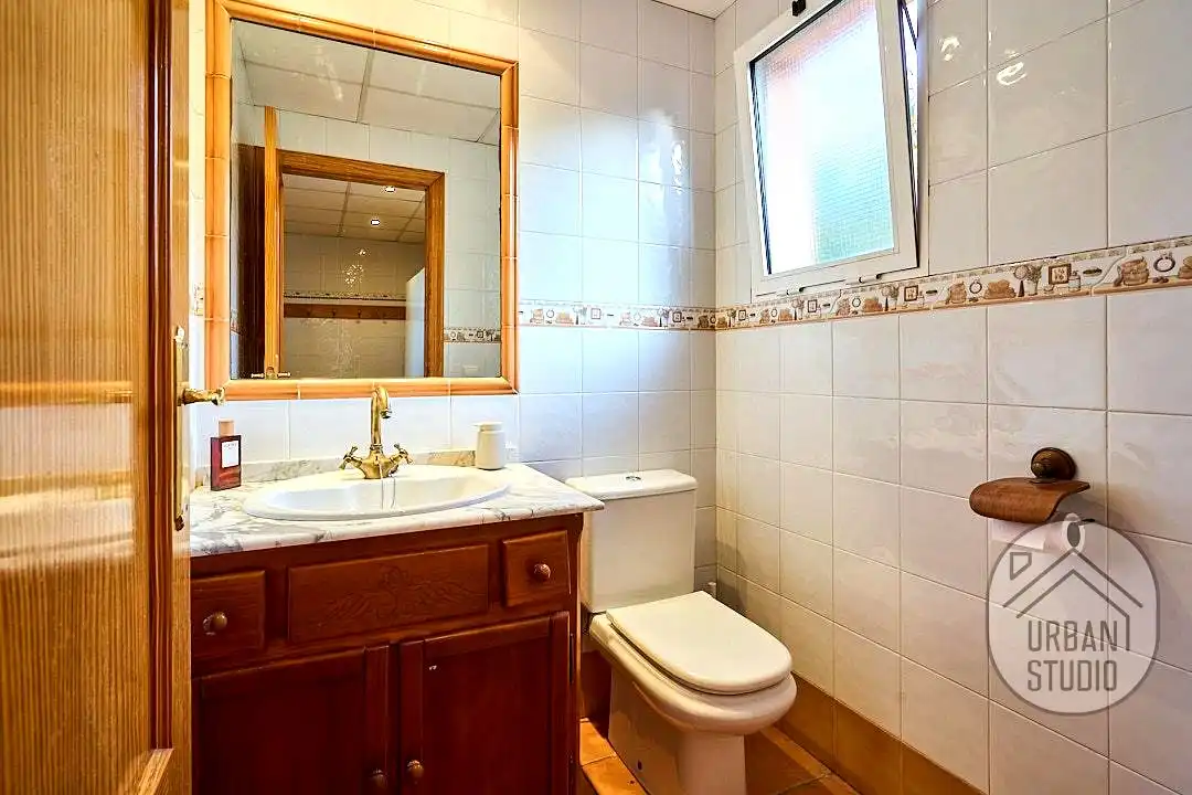 Bathroom of Houses for sale in Cocentaina  with Heating, Terrace and Swimming Pool
