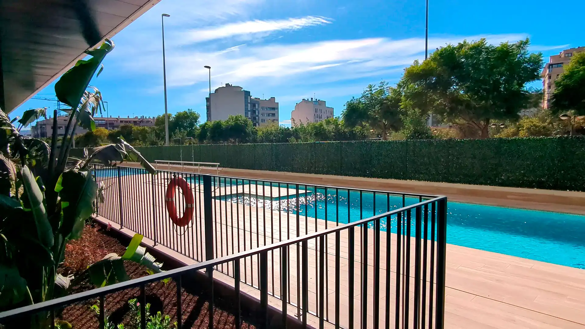 Piscina de Ático en venta en Murcia con Aire acondicionado, Calefacción y Jardín privado