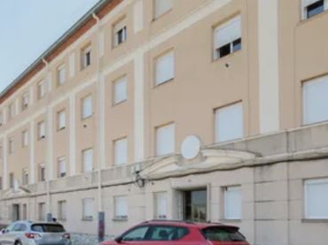 Piso con balcón en venta en Esparreguera - CL LLOBREGAT
