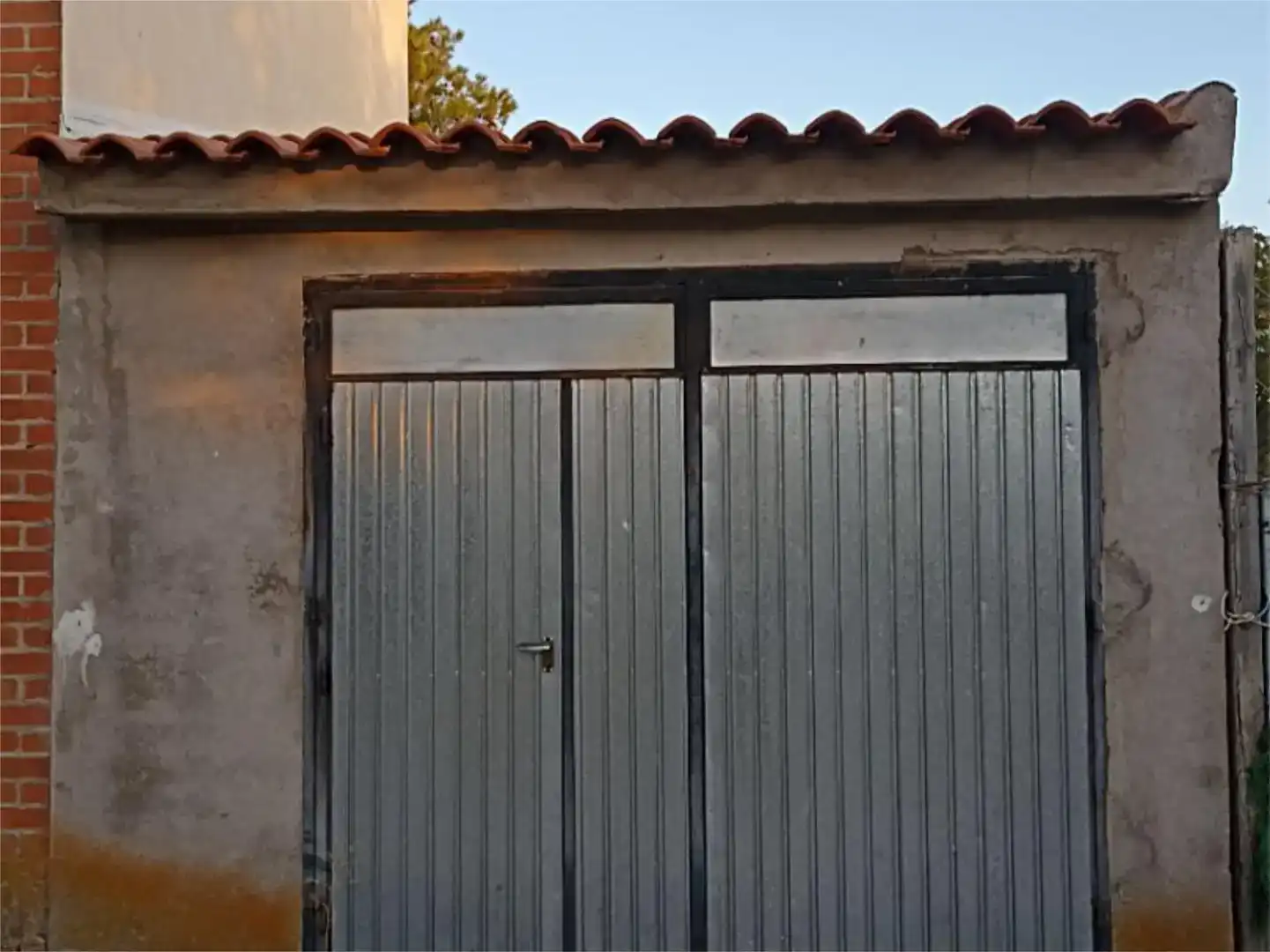 Vista exterior de Casa adosada en venda en Mazarambroz amb Aire condicionat i Traster
