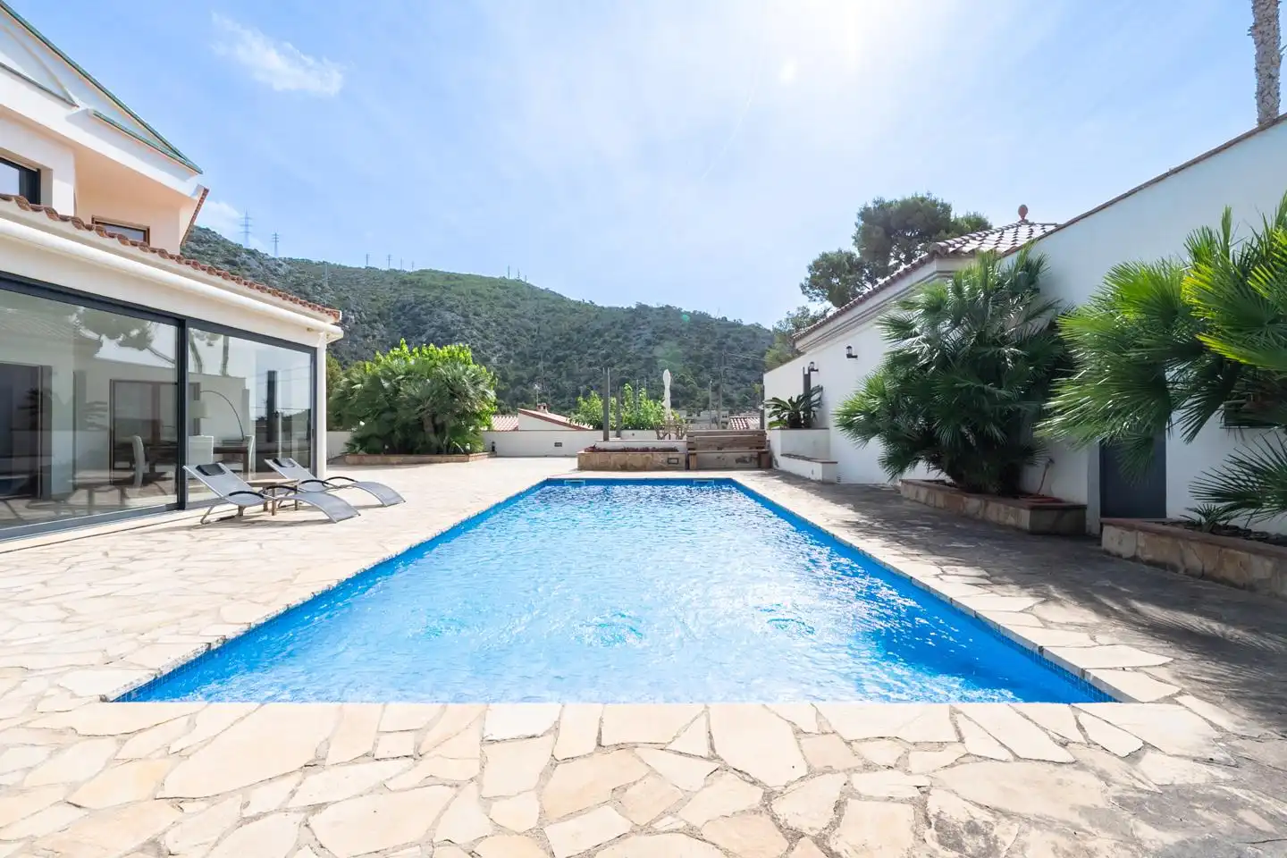 Piscina de Casa o chalet en venta en Sitges con Aire acondicionado, Calefacción y Terraza