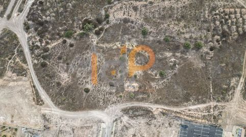 Image 2 of the listing