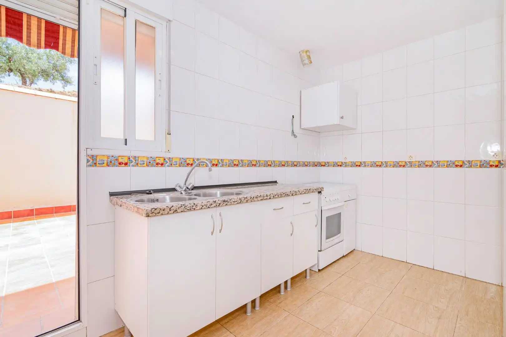 Cocina de Piso en venta en Las Gabias