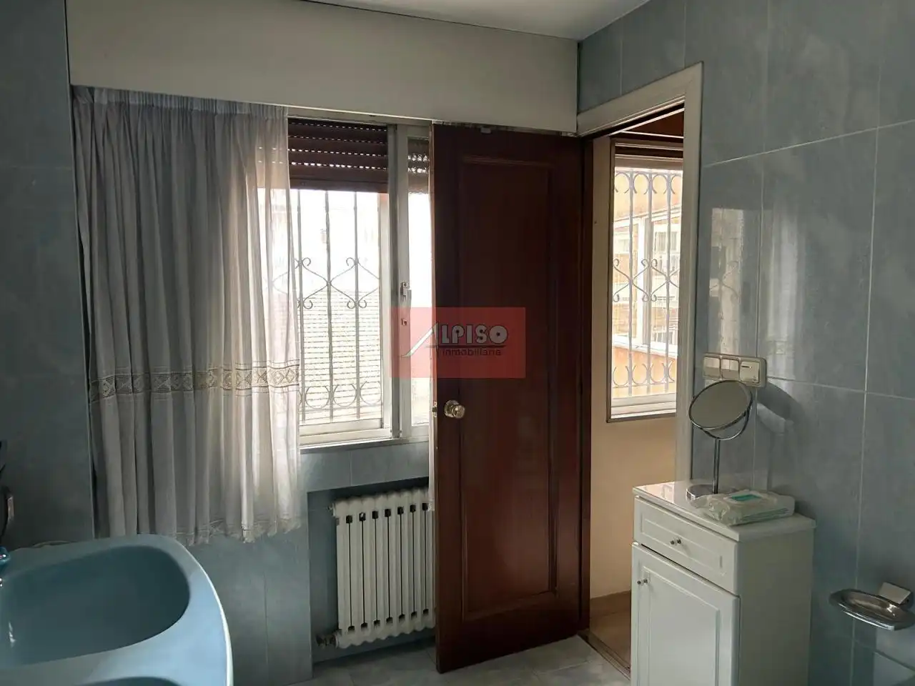 Habitación de Piso en venta en Ourense Capital  con Calefacción, Parquet y Trastero