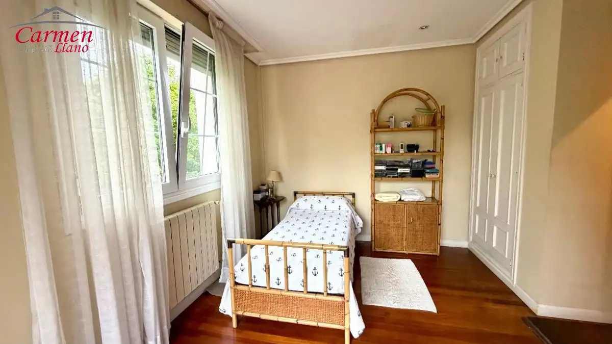 Bedroom of Detached homes for sale in Getxo   with Heating, Private garden and Storage room