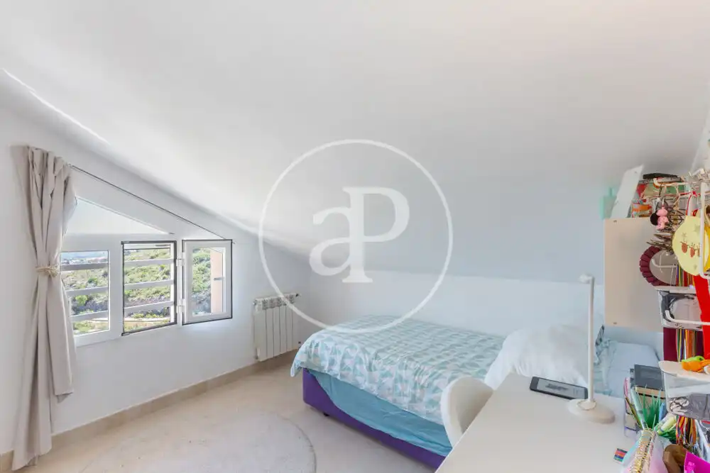Bedroom of Houses for sale in Chiva  with Heating, Private garden and Terrace