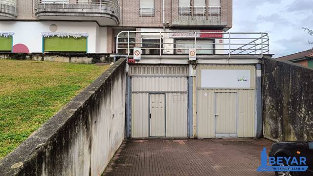 Garaje en Alquiler en El Astillero - CL INDUSTRIA, 29 en Maliaño