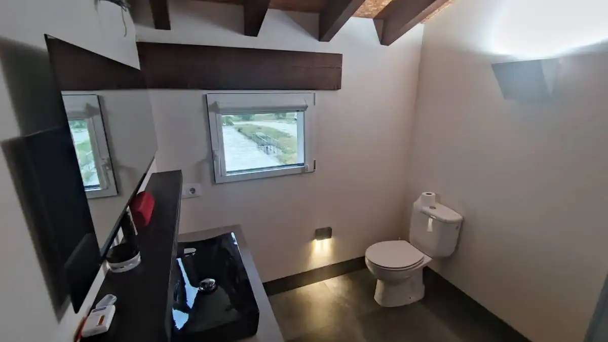 Badezimmer von Country house zum Verkauf in Aspe mit Klimaanlage, Privatgarten und Terrasse
