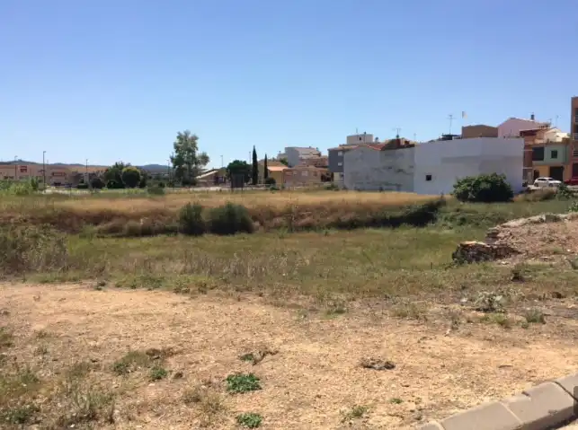 Terreno rústico en venta en Montroi / Montroy