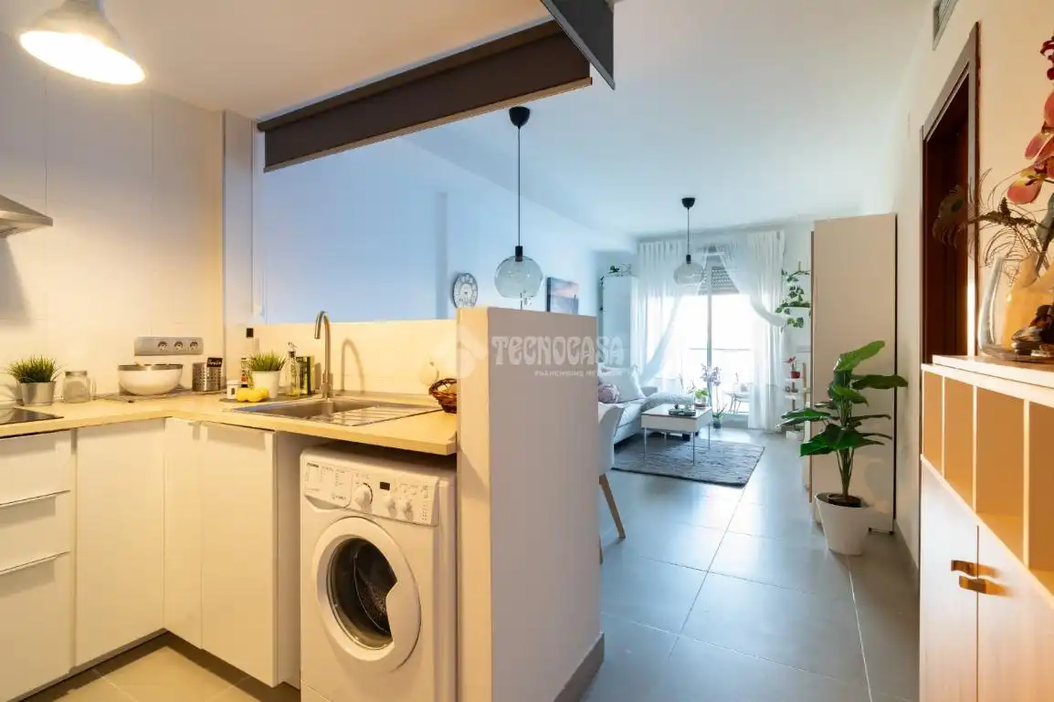 Kitchen of Flat for sale in Granada  with Air Conditioner, Heating and Terrace