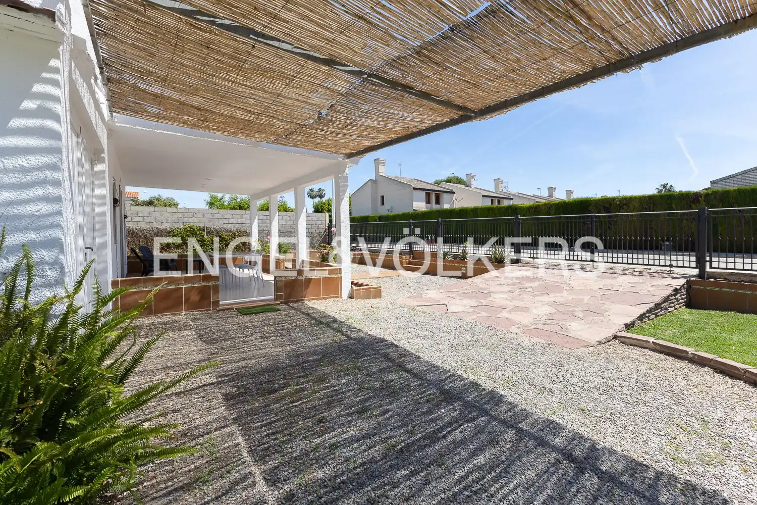 Terrace of Houses for rent in Sagunto / Sagunt  with Air Conditioner, Heating and Private garden
