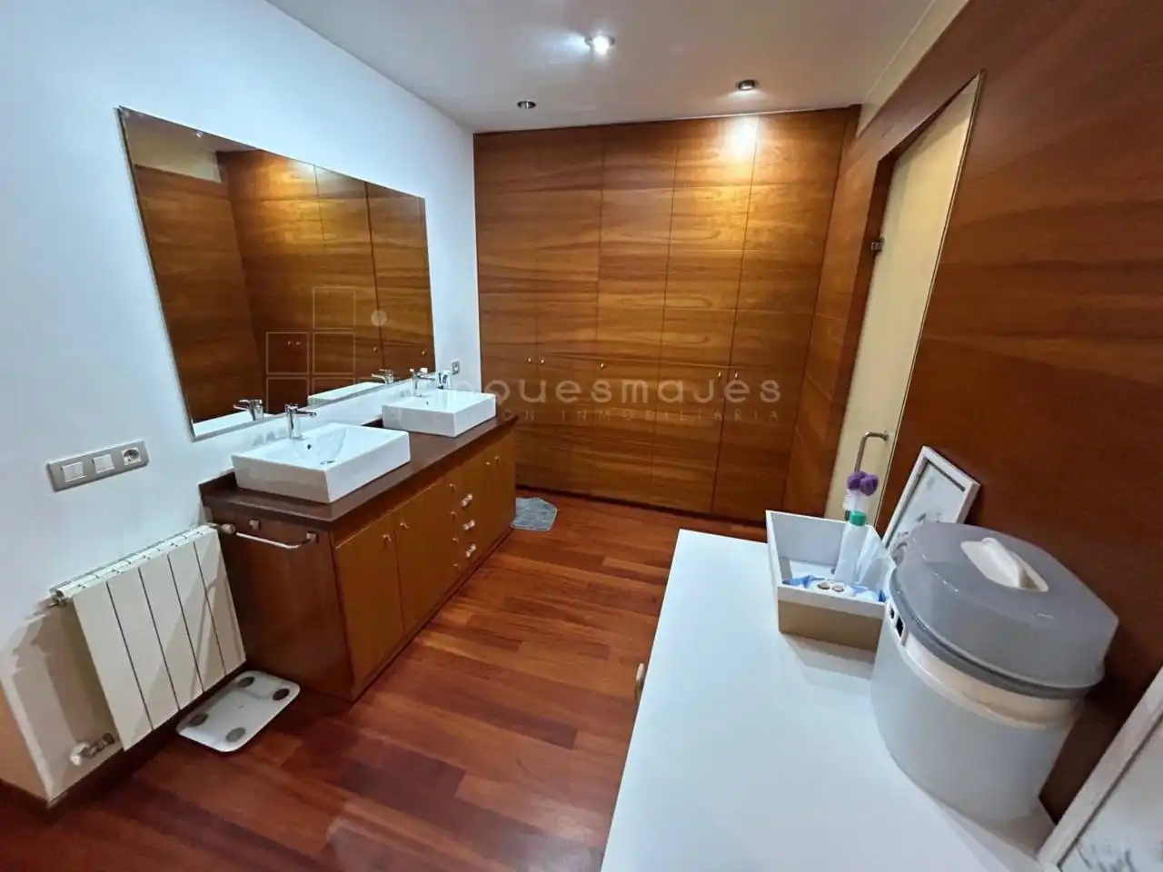 Bathroom of Houses for sale in Castelldefels  with Air Conditioner, Heating and Private garden