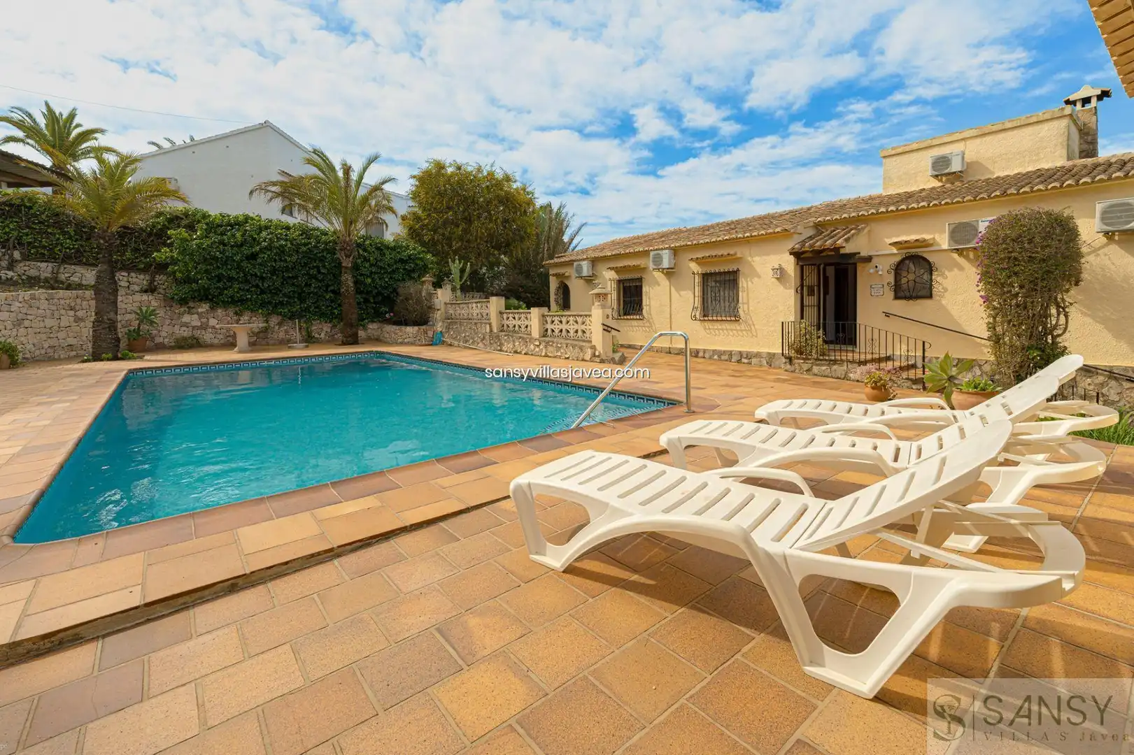Swimming pool of Houses for sale in Jávea / Xàbia  with Air Conditioner and Storage room