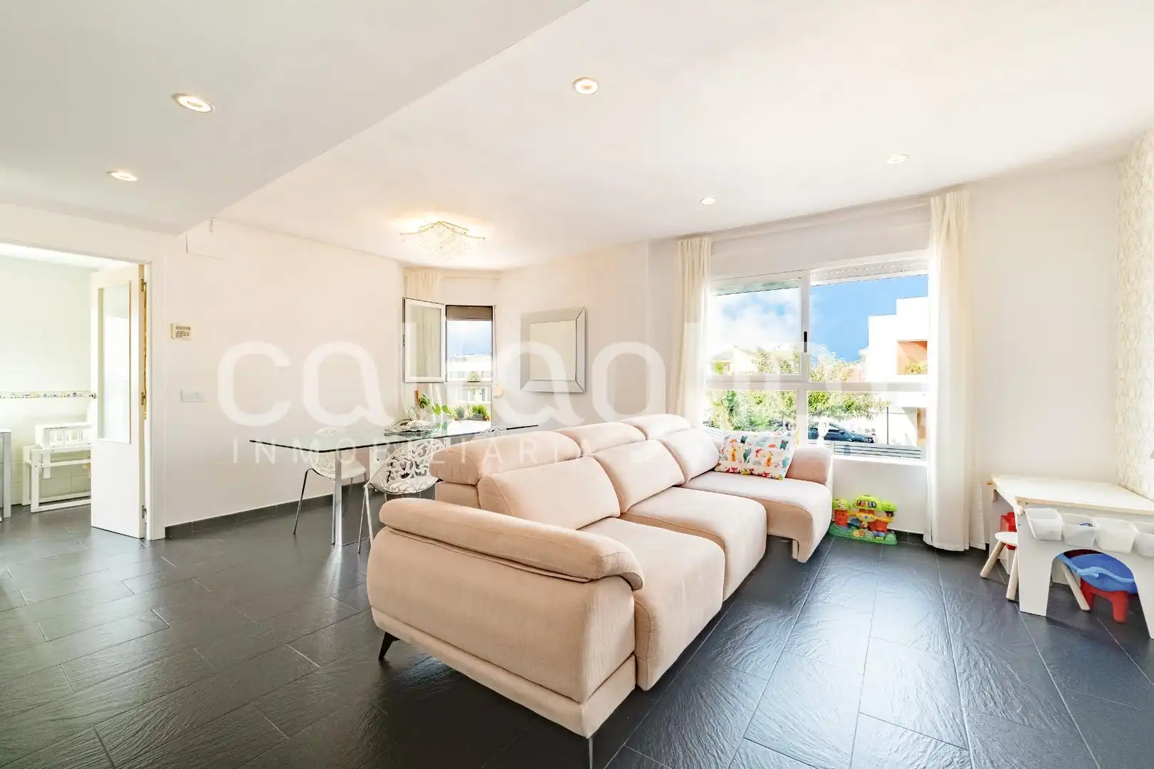 Adosado con terraza en venta en Albalat dels Sorells