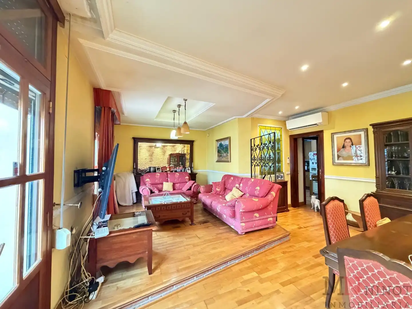 Living room of Flat for rent in Castellón de la Plana / Castelló de la Plana  with Heating, Parquet flooring and Furnished