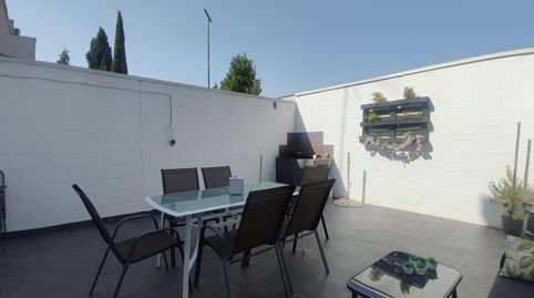 Foto 3 de Casa adosada en venta en Calle Mejorana, Los Rosales, Ciudad Real Capital