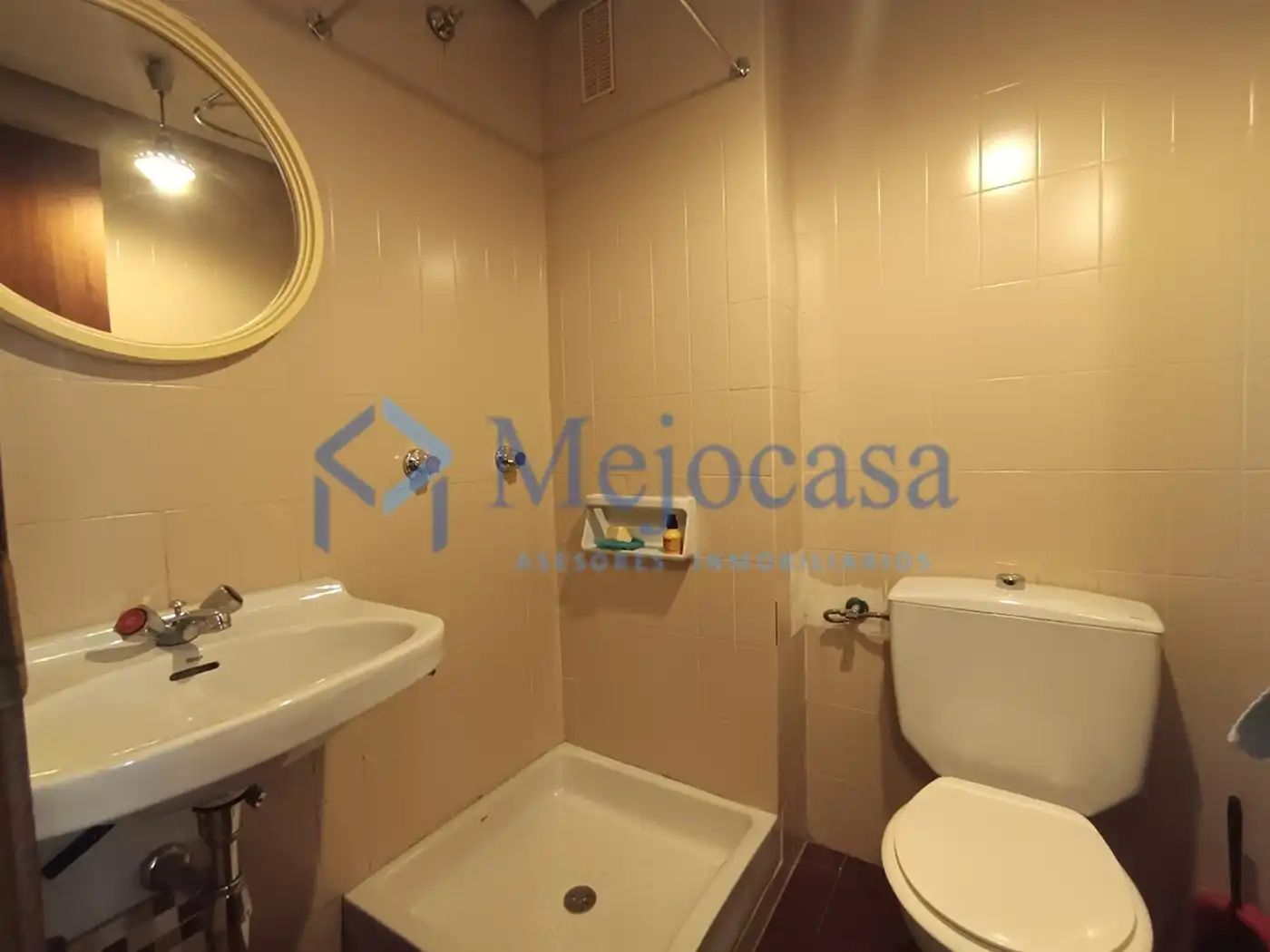 Baño de Piso en venta en Madrid con Calefacción, Jardín privado y Parquet