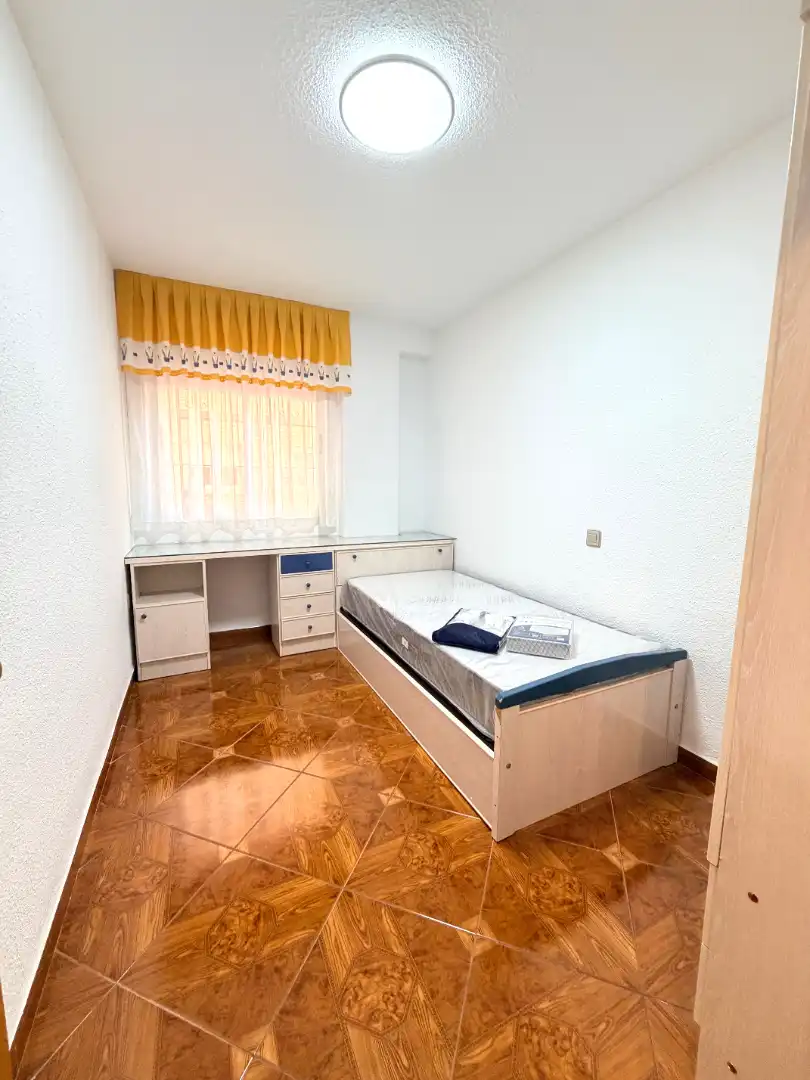 Flat for rent in Granada, Granada