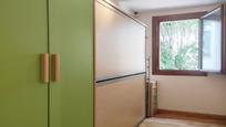 Dormitori de Apartament en venda en Ezcaray amb Terrassa i Balcó