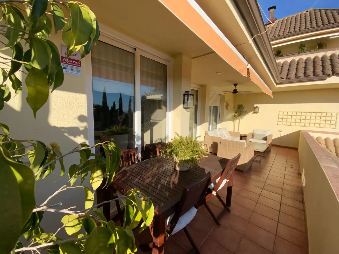 Terrasse von Wohnung zum Verkauf in Sant Vicenç de Montalt mit Klimaanlage, Heizung und Abstellraum