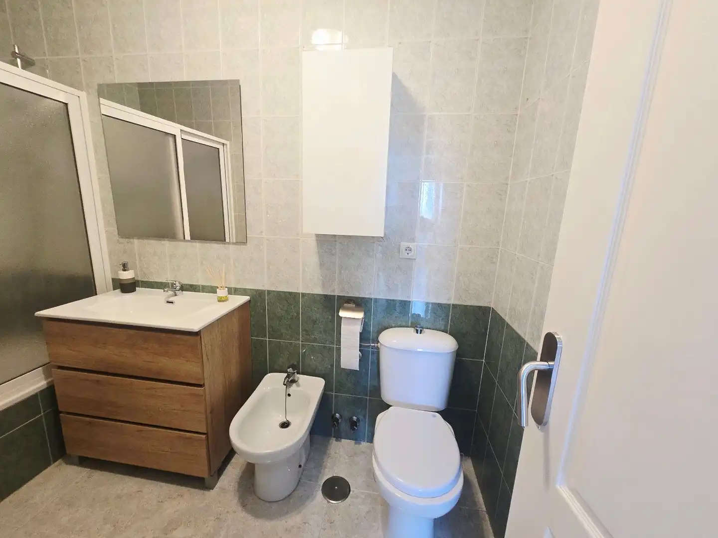 Badezimmer von Einfamilien-Reihenhaus zum Verkauf in Vera mit Klimaanlage, Terrasse und Abstellraum