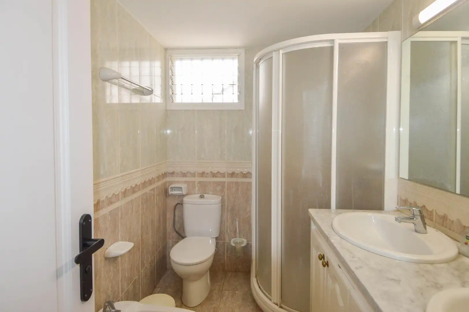 Baño de Apartamento en venta en Mogán con Aire acondicionado, Terraza y Amueblado
