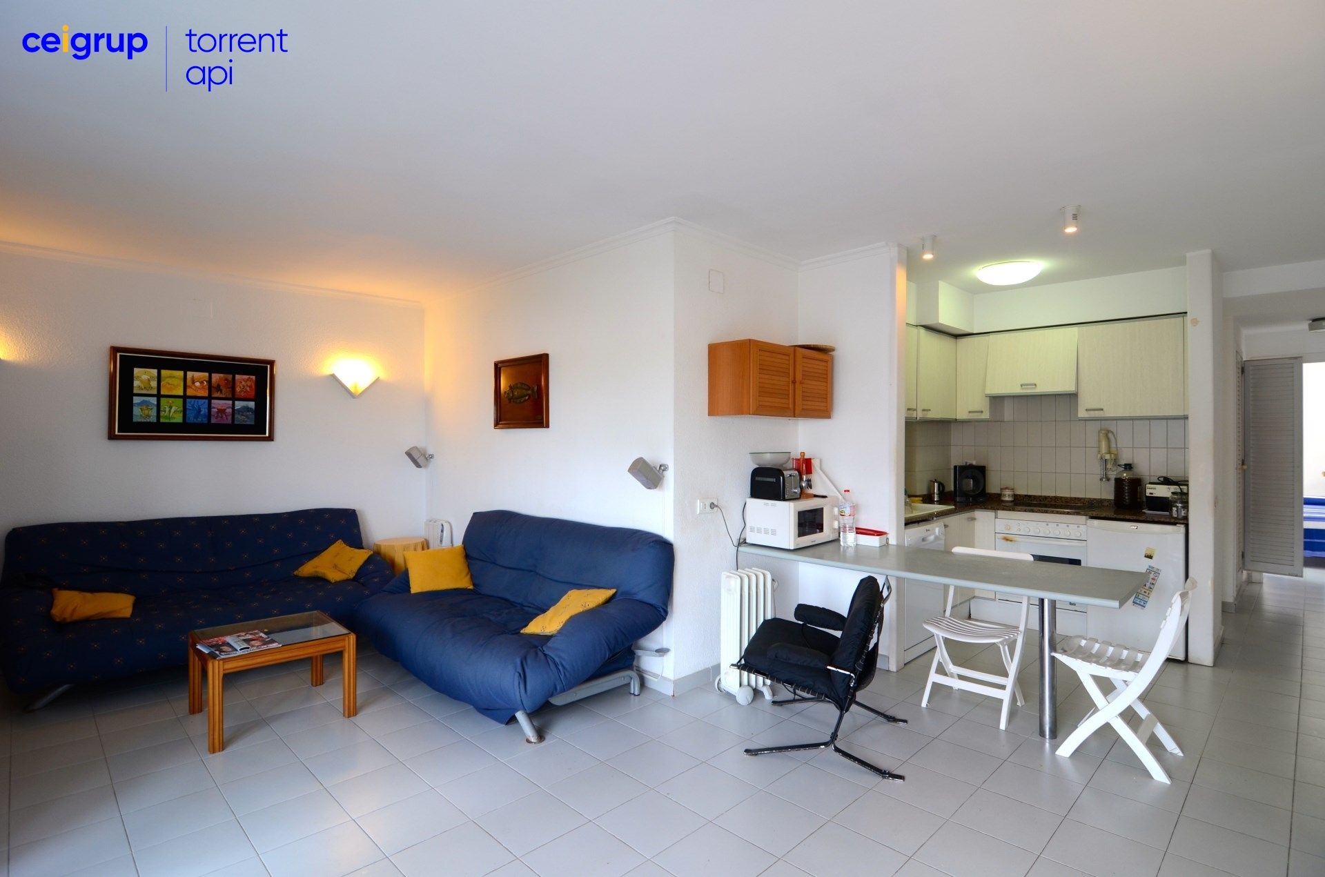 Living room of Planta baja for sale in L'Estartit  with Terrace, Swimming Pool and Furnished