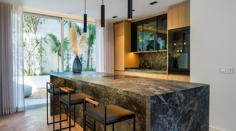 Casa adosada de lujo contemporánea en la Milla de Oro de Marbella
