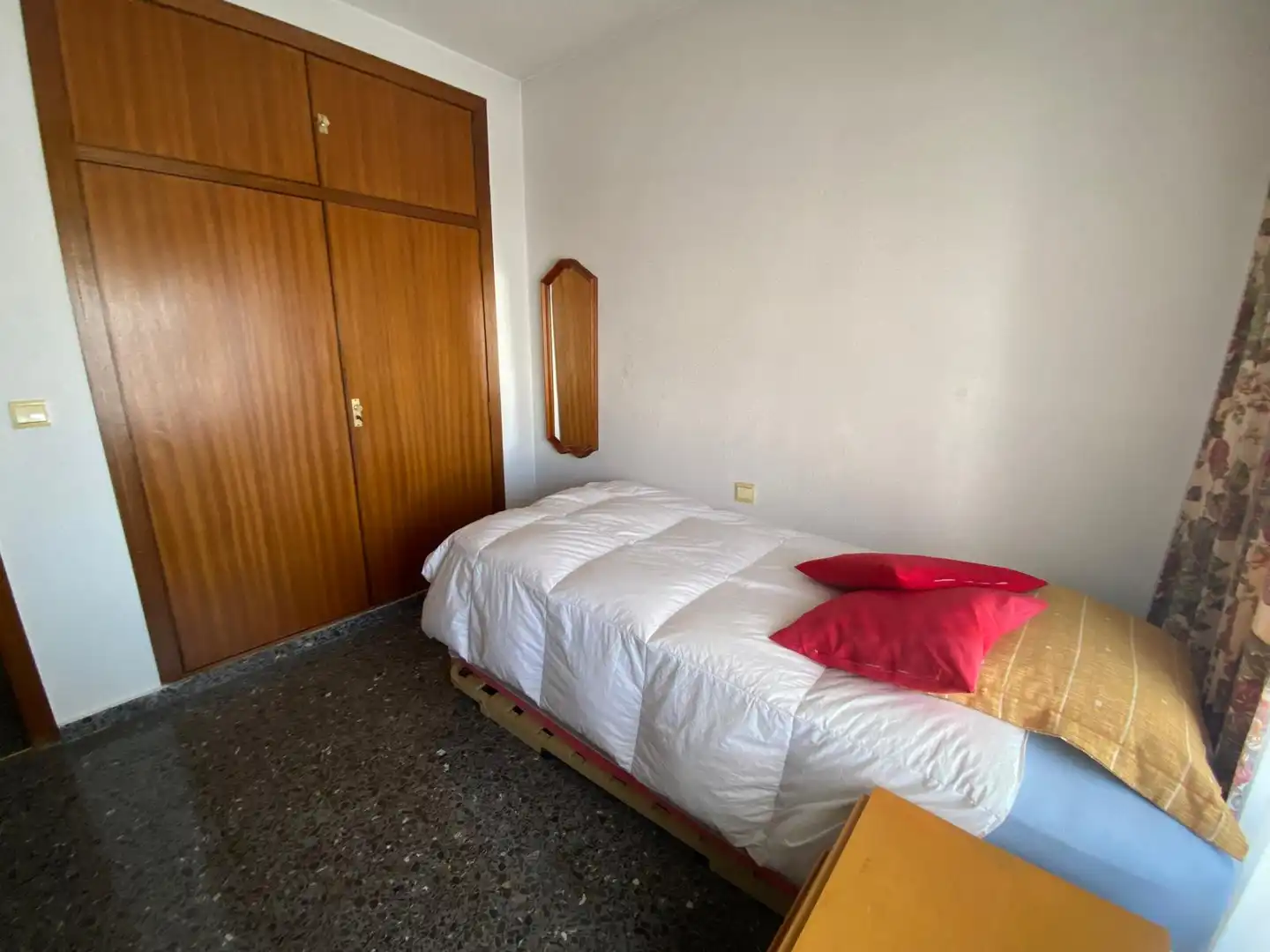 Habitación de Piso de alquiler en Albacete con Aire acondicionado, Calefacción y Parquet