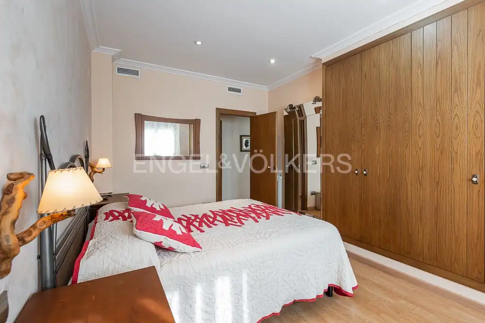 Habitación de Casa o chalet en venta en Náquera con Aire acondicionado, Calefacción y Jardín privado