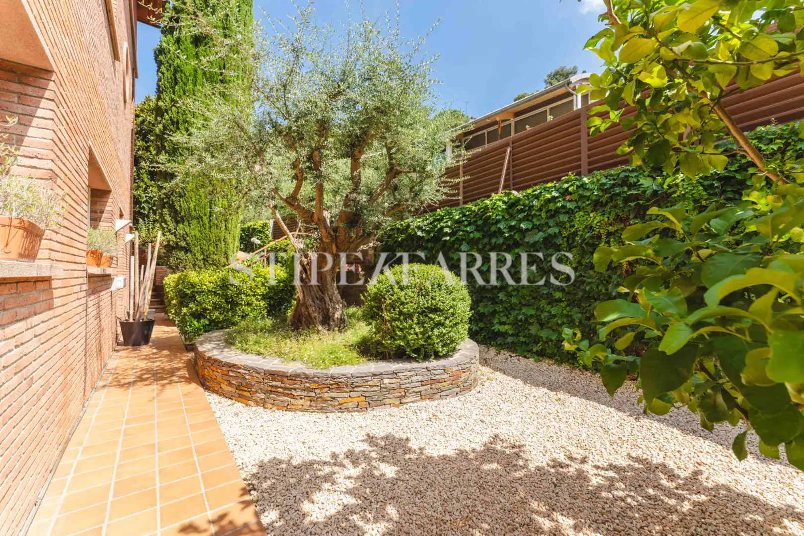 Garten von Haus oder Chalet zum Verkauf in Barcelona mit Klimaanlage, Heizung und Privatgarten