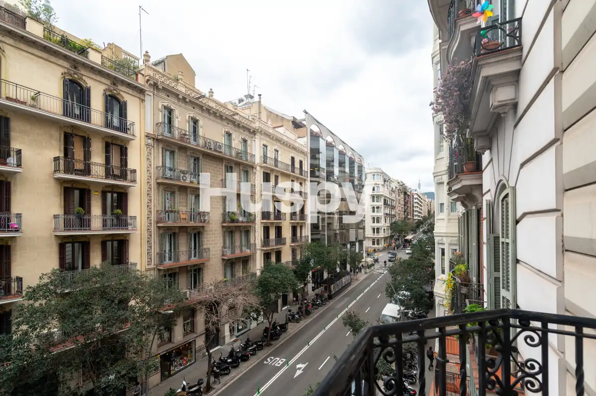 Exterior view of Flat for rent in Barcelona  with Air Conditioner, Heating and Furnished