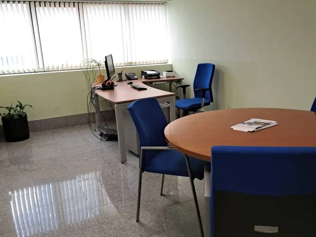 Oficina de alquiler en Zaratán con Aire acondicionado, Amueblado y Internet