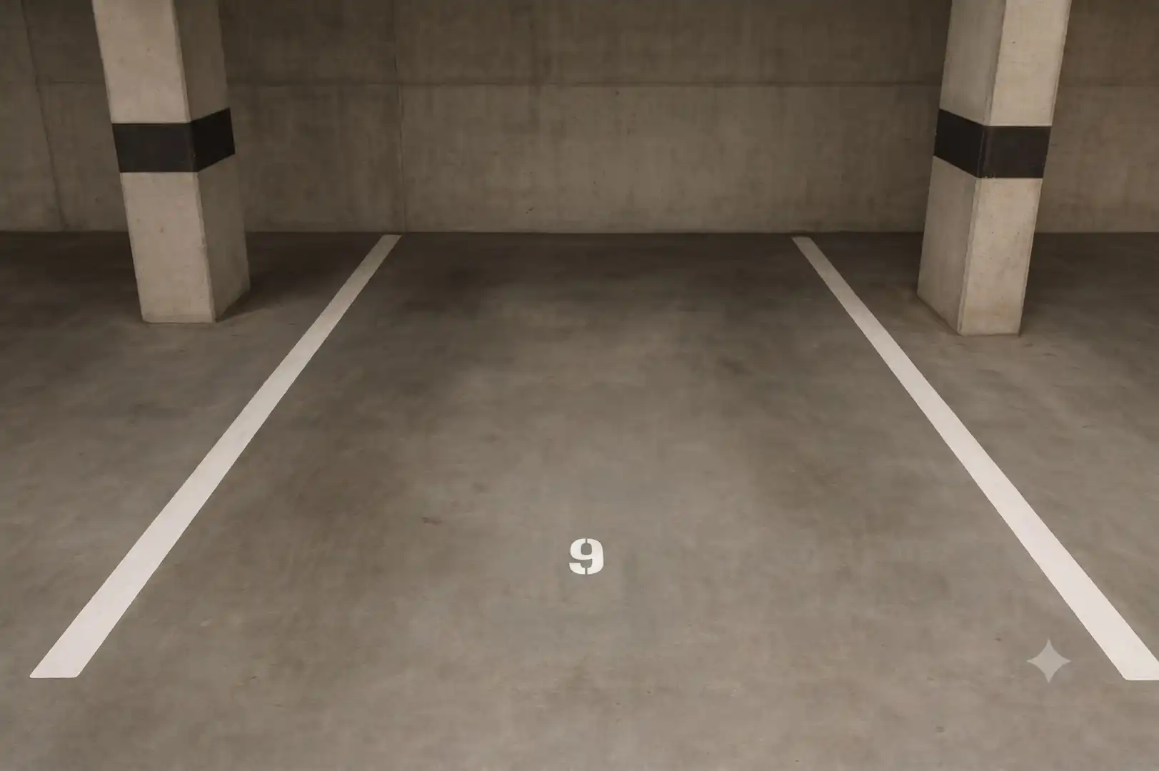 Parking de Piso en venta en Girona con Calefacción, Terraza y Amueblado
