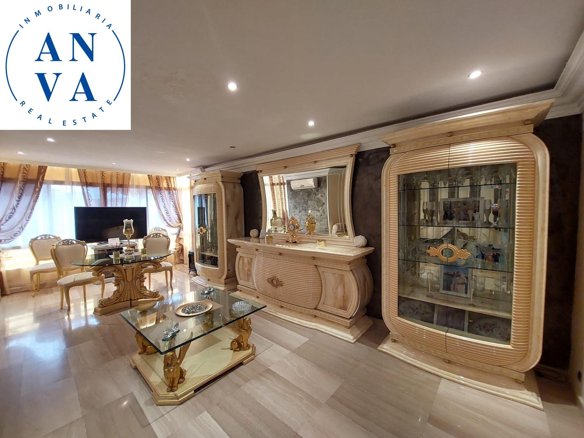 Sala de estar de Piso en venta en Alicante / Alacant con Aire acondicionado, Jardín privado y Amueblado