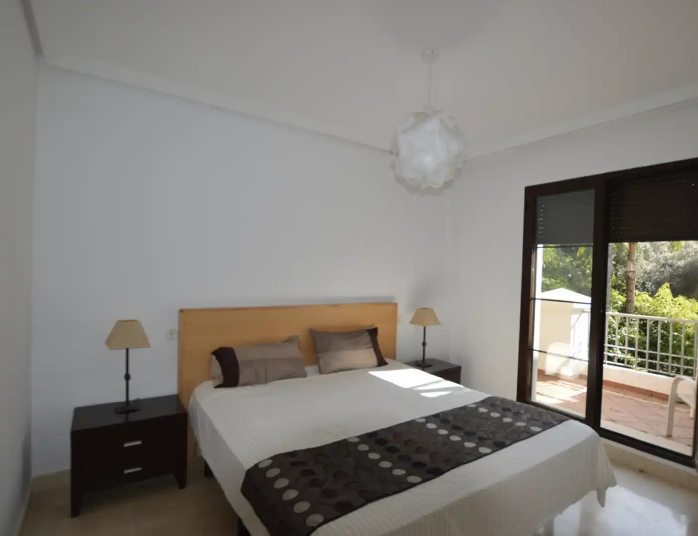 Habitación de Apartamento en venta en Benahavís con Aire acondicionado, Calefacción y Terraza