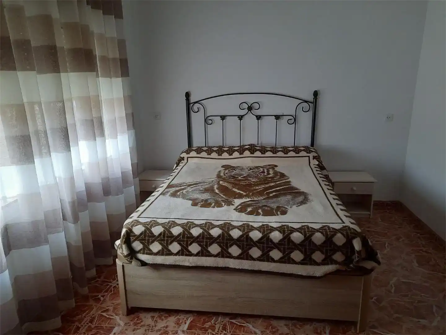 Dormitori de Finca rústica en venda en Belmez amb Aire condicionat, Jardí privat i Traster