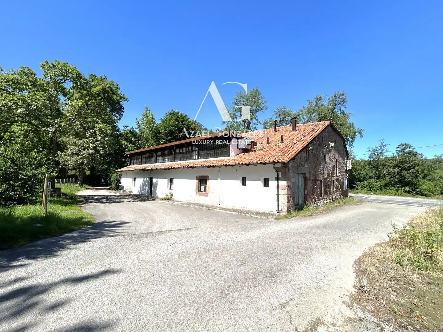 Exterior view of Houses for sale in Mazcuerras