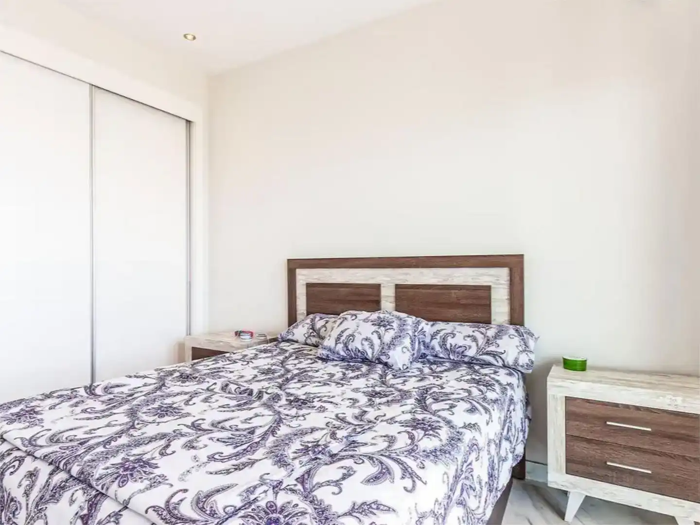 Habitación de Apartamento de alquiler en Polop con Aire acondicionado, Parquet y Piscina