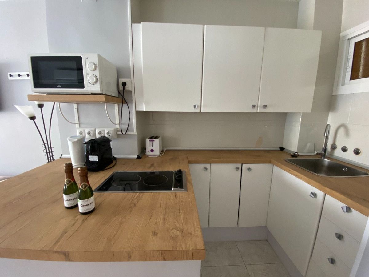 Cuina de Estudi en venda en Benalmádena amb Aire condicionat, Calefacció i Terrassa