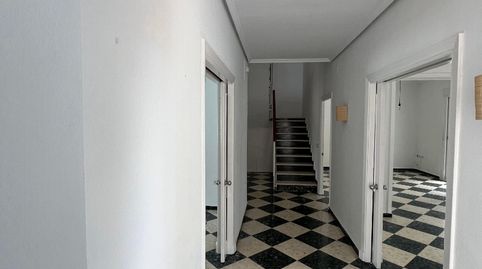 Foto 3 von Haus oder Chalet zur Miete in Calle de San Antonio María Claret, Sector Sur - La Palmera - Reina Mercedes, Sevilla Capital