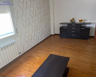 Sala d'estar de Pis en venda en  Logroño amb Calefacció, Traster i Balcó
