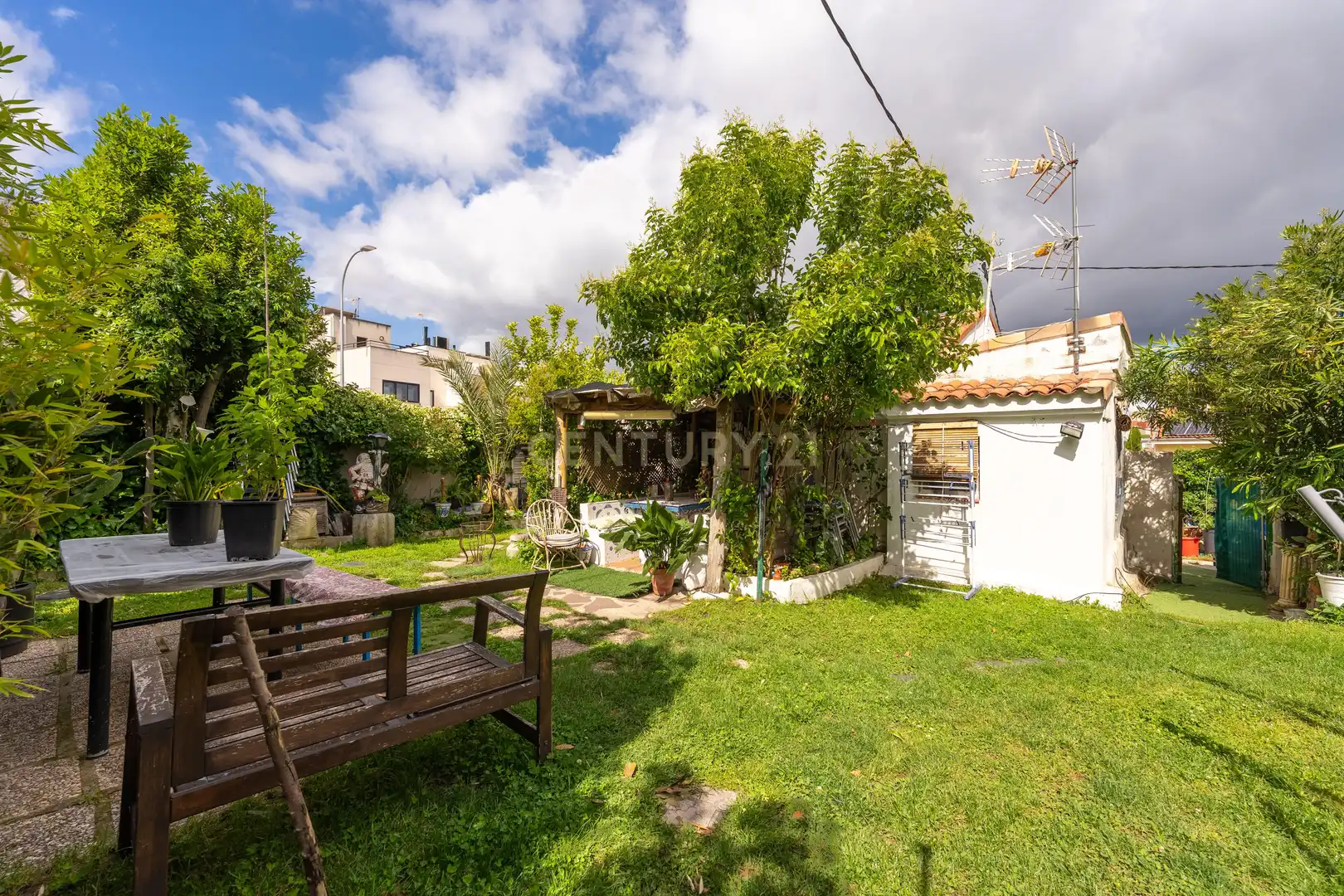 Garten von Residential zum Verkauf in Madrid