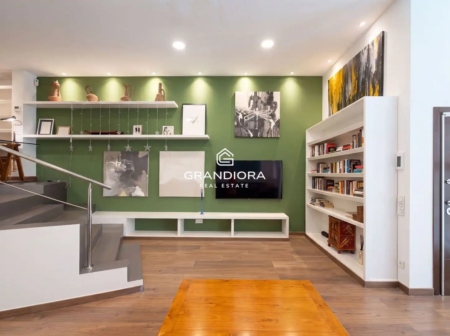 Living room of Flat for sale in Barcelona  with Air Conditioner, Swimming Pool and Furnished